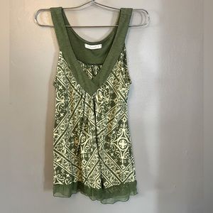 TESTAMENT shirt - green print/ floral sleeveless with ruffle hem